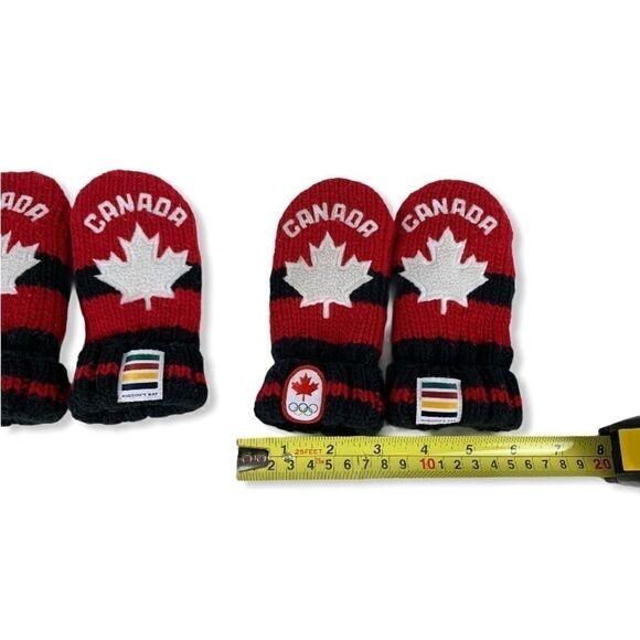 HUDSON’S Bay Infant Mittens - Picture 3 of 4